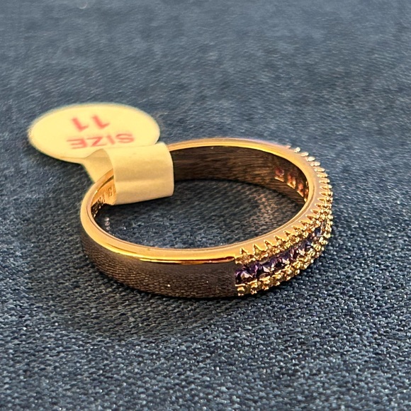 Ring bomb party ring size 11! - Picture 2 of 3